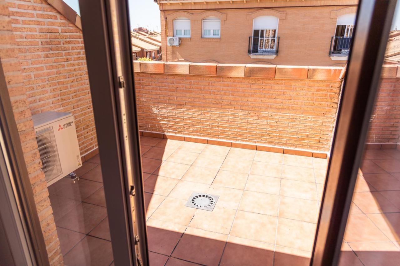 Apartamentos Hotel Carlos I Yuncos Kültér fotó